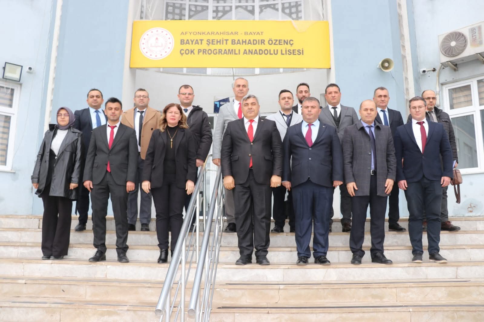 Daha Güçlü Bir Gelecek İçin Sahadayız