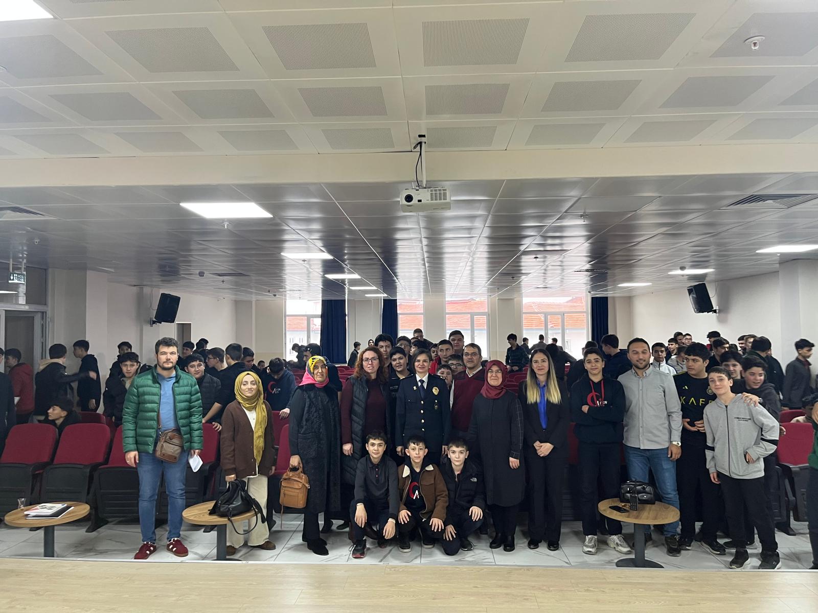 Öğrencilere “Çocuk Suçları ve Akran Zorbalığı” Eğitimi Verildi