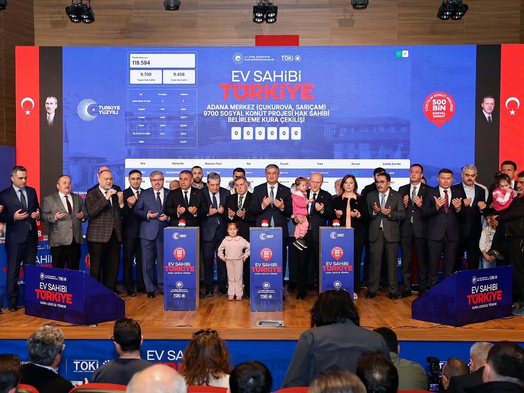 Adana'da Yapılan 12 Bin 400 Konut Kurasına Katılan AK Parti Milletvekili Hasan Arslan
