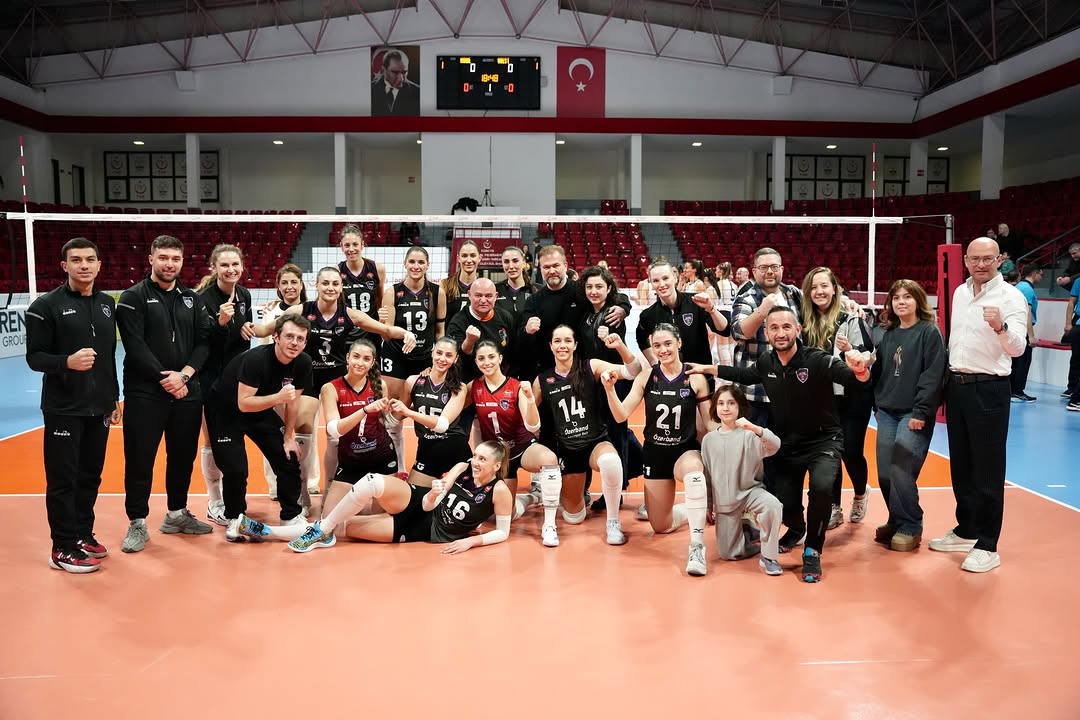 Afyon Belediye Yüntaş Spor Kulübü'nden İlbank Galibiyet Kutlaması