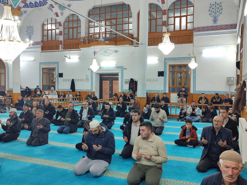 Afyonkarahisar Kızılören Müftülüğü'nden Berat Kandili Programı Paylaşımı