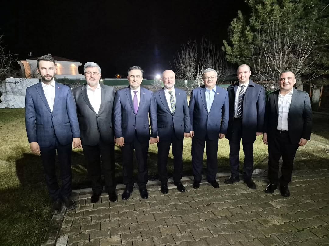 Ak Parti Afyonkarahisar İl Gençlik Kolları Başkanı'ndan Birlik Mesajı