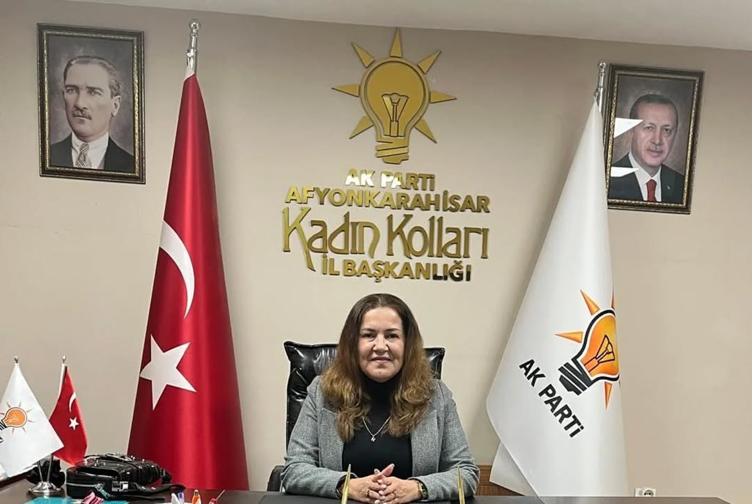 AK Parti Afyonkarahisar İl Kadın Kolları'ndan Nöbetçi Başkanlık Hizmeti