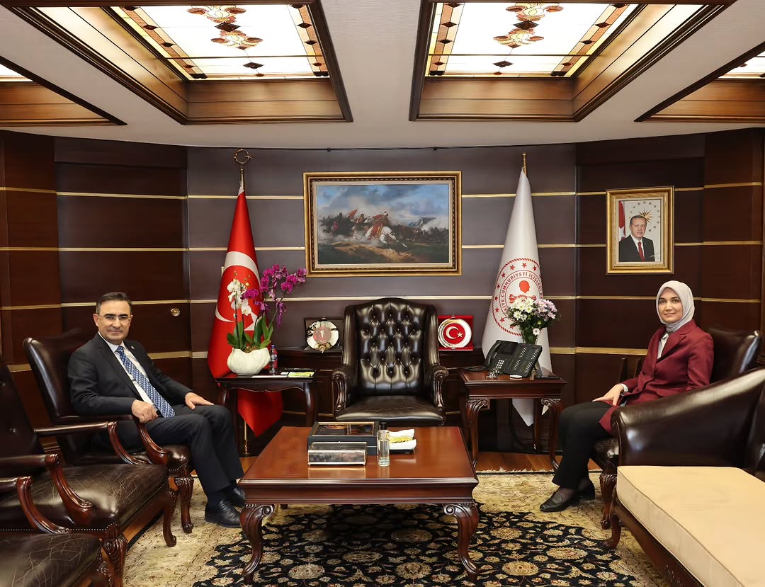 Ak Parti Afyonkarahisar Milletvekili Hasan Arslan, İçişleri Bakan Yardımcısı Kübra Güran Yiğitbaşı'nı Ziyaret Etti