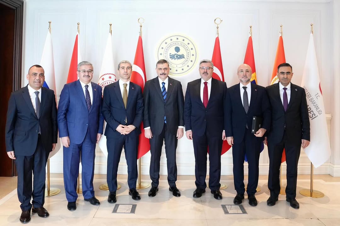 Ak Parti Afyonkarahisar Milletvekili İbrahim Yurdunuseven'den İçişleri Bakanı Mustafa Çiftçi'ye Ziyaret