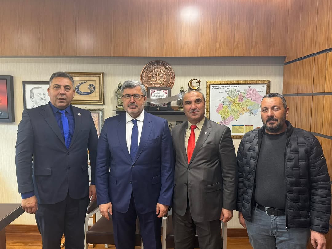 AK Parti Çay İlçe Başkanı Coşkun Sarıpınar ve Pazarağaç Belediye Başkanı Şevki Kara Gazi Meclisinde Misafir Edildi