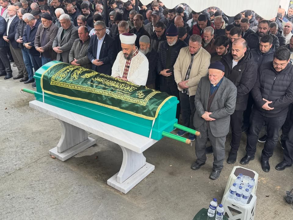 AK Parti İl Başkan Yardımcısının Kardeşi Zeki Kuş'un Cenaze Töreninden Görüntüler