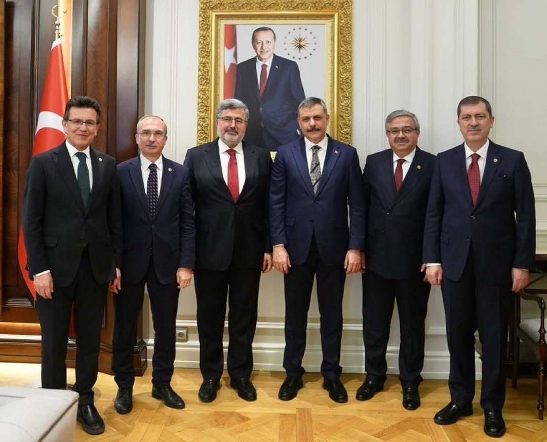 Ak Parti Milletvekilleri İçişleri Bakanı Mustafa Çiftçi'yi Ziyaret Etti
