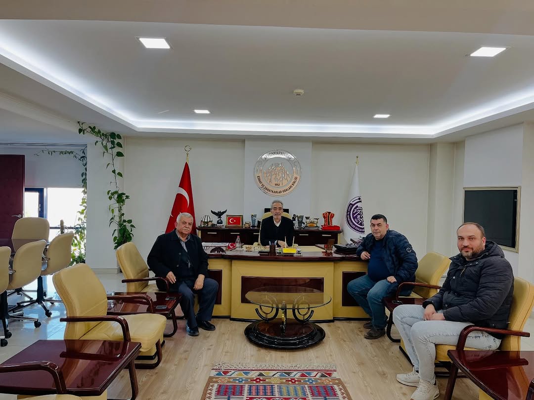 ANS Minibüs Durak Başkanı ve Esnaf, Afyonkarahisar Esnaf ve Sanatkarlar Odaları Birliği Başkanı'nı Ziyaret Etti