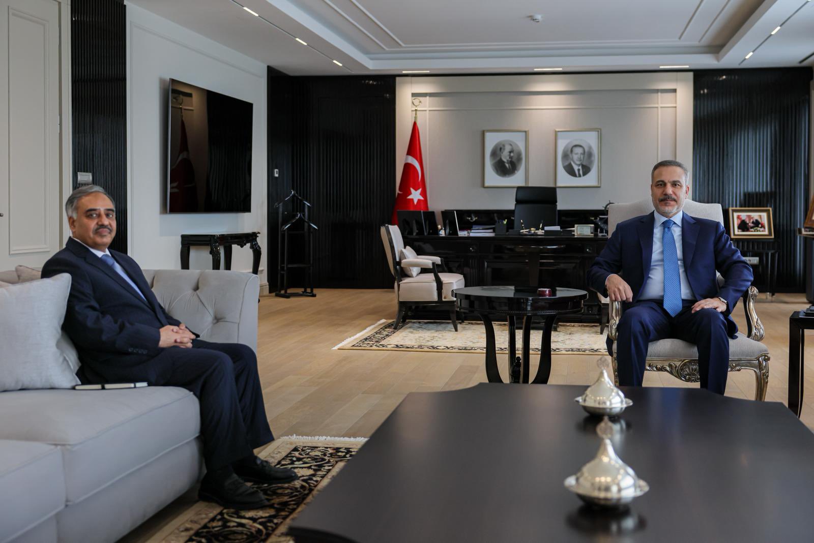 Bakan Fidan, D-8 Genel Sekreteri'ni kabul etti