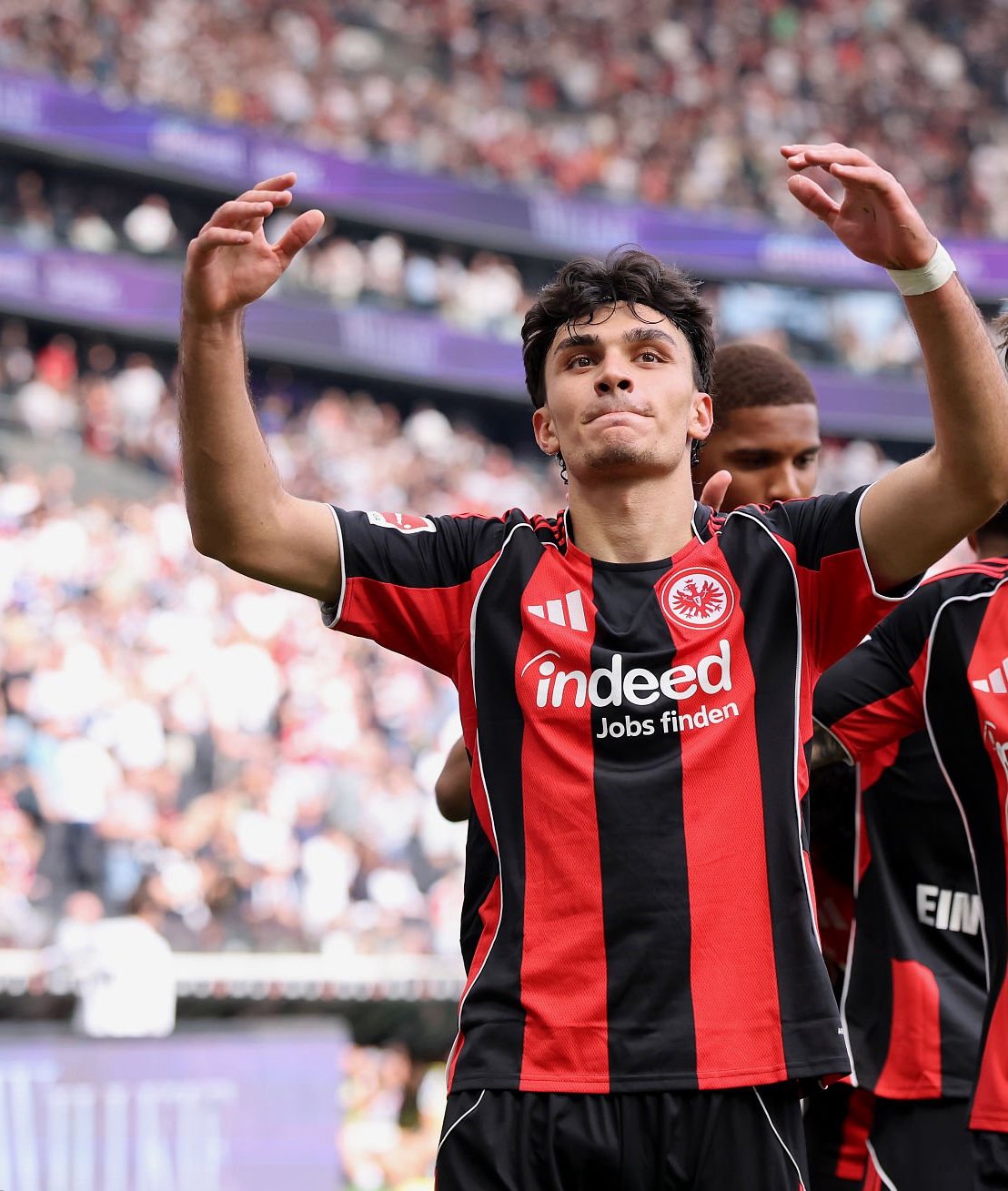 Can Uzun, Frankfurt'un Hamburg'a karşı gol attı
