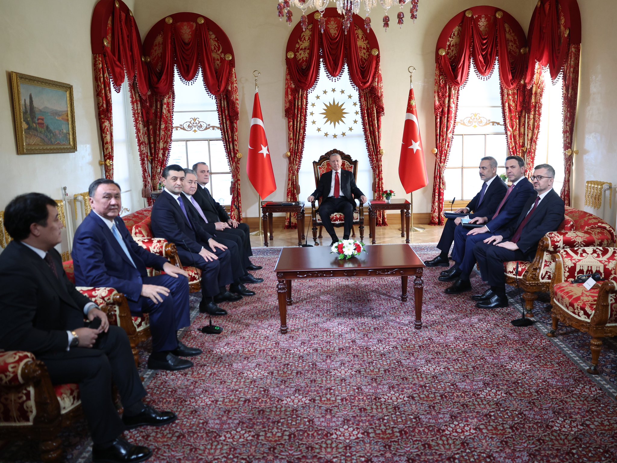 Cumhurbaşkanı Erdoğan TDT'yi ağırladı