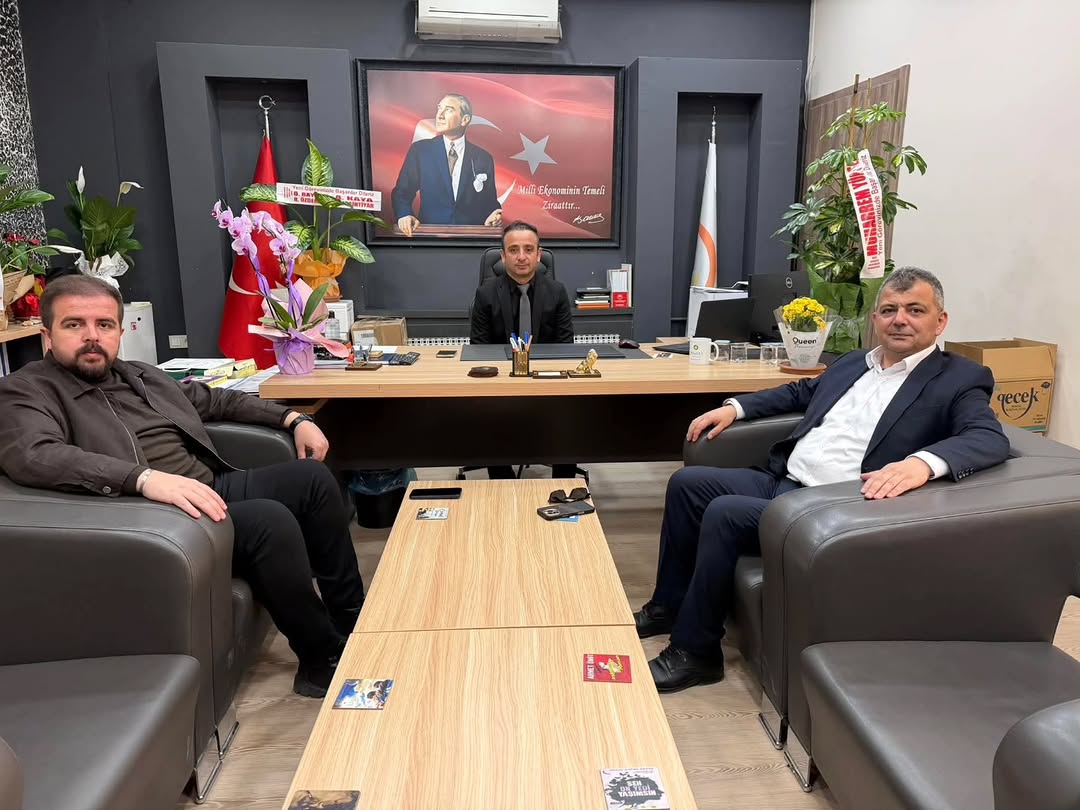 Emirdağ Belediye Başkanı Serkan Koyuncu, İlçe Tarım ve Orman Müdürlüğüne atanan Burhan UYAR'ı ziyaret etti