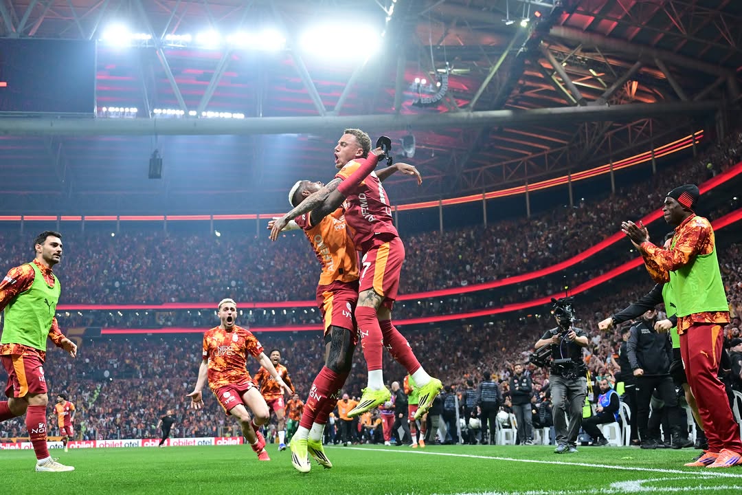 Galatasaray Spor Kulübü'nden Müthiş Hafta Başlangıcı!
