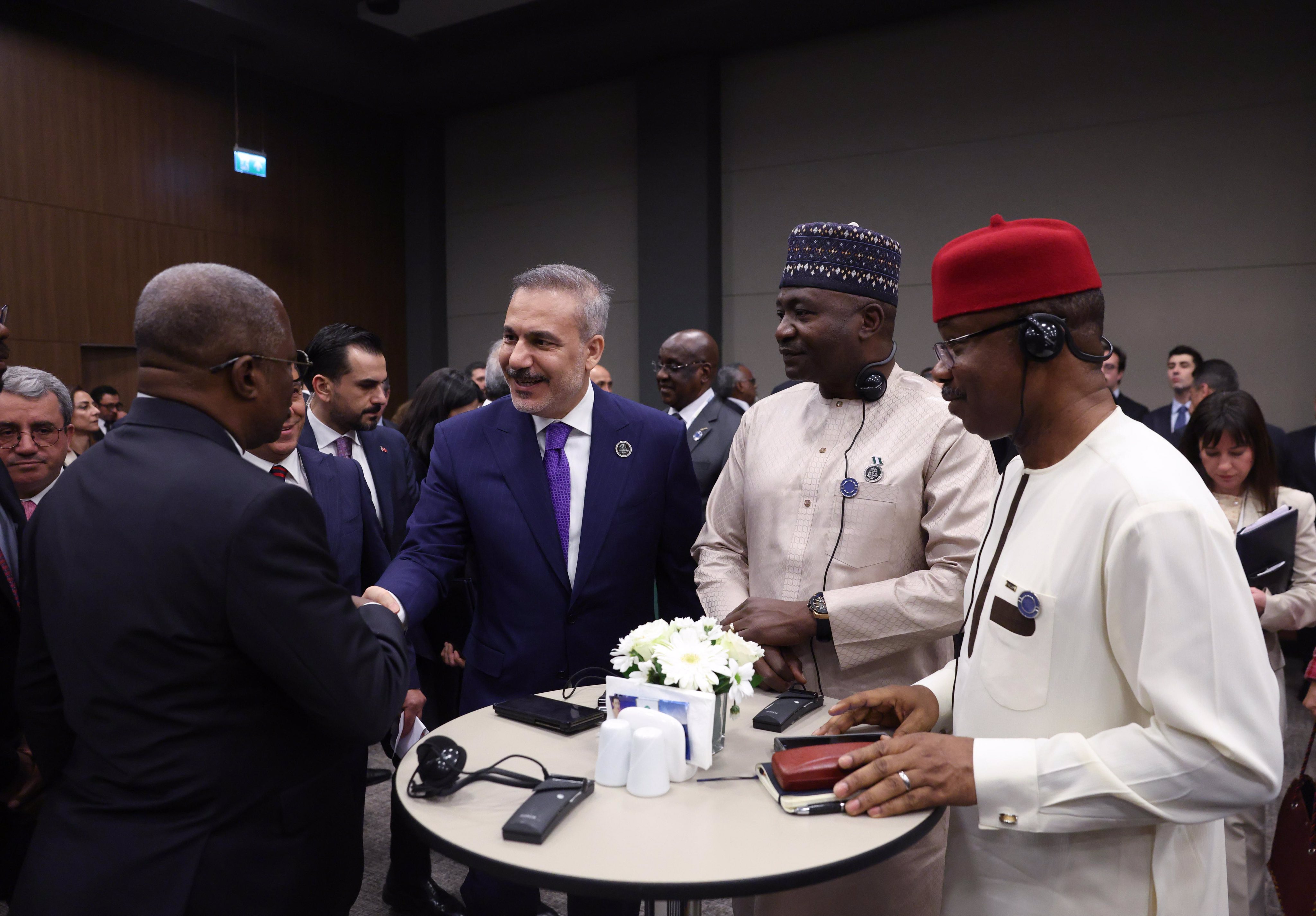 Hakan Fidan, Antalya Diplomasi Forumu'nda Afrikalı Bakanlarla Bir Araya Geldi