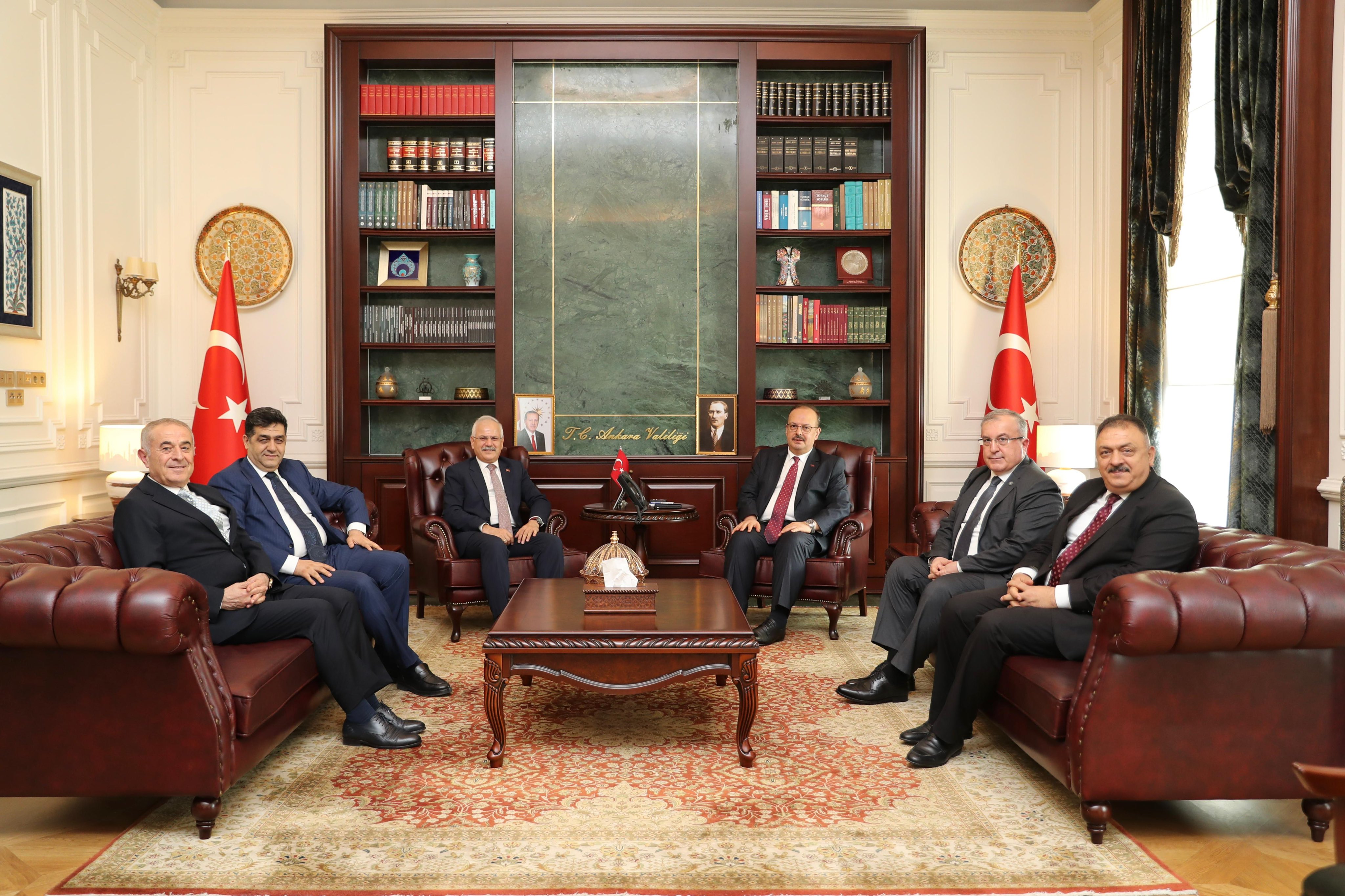 İbrahim Topuz ve heyetinden valiye ziyaret