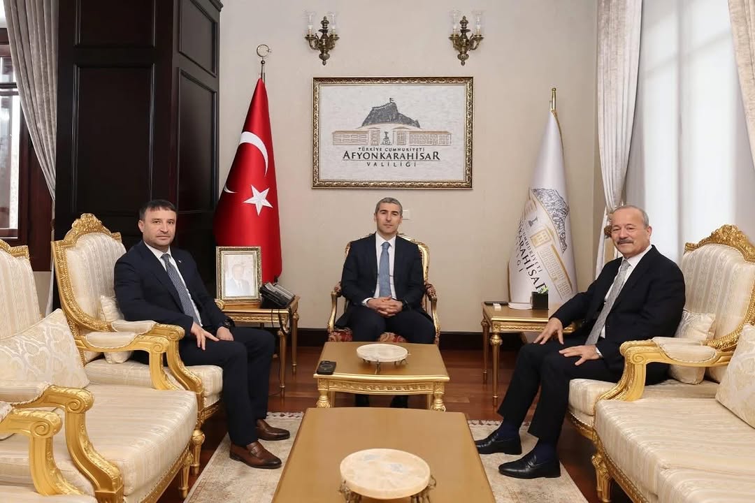 MHP Afyonkarahisar İl Başkanlığı'ndan Vali Naci Aktaş'a Ziyaret