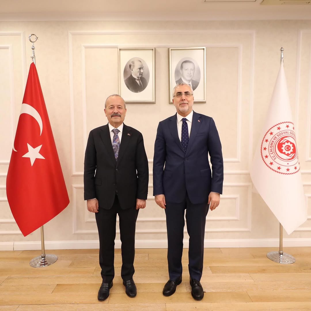 Mhp Afyonkarahisar Milletvekili Mehmet Taytak, Çalışma ve Sosyal Güvenlik Bakanı Vedat Işıkhan'ı Ziyaret Etti