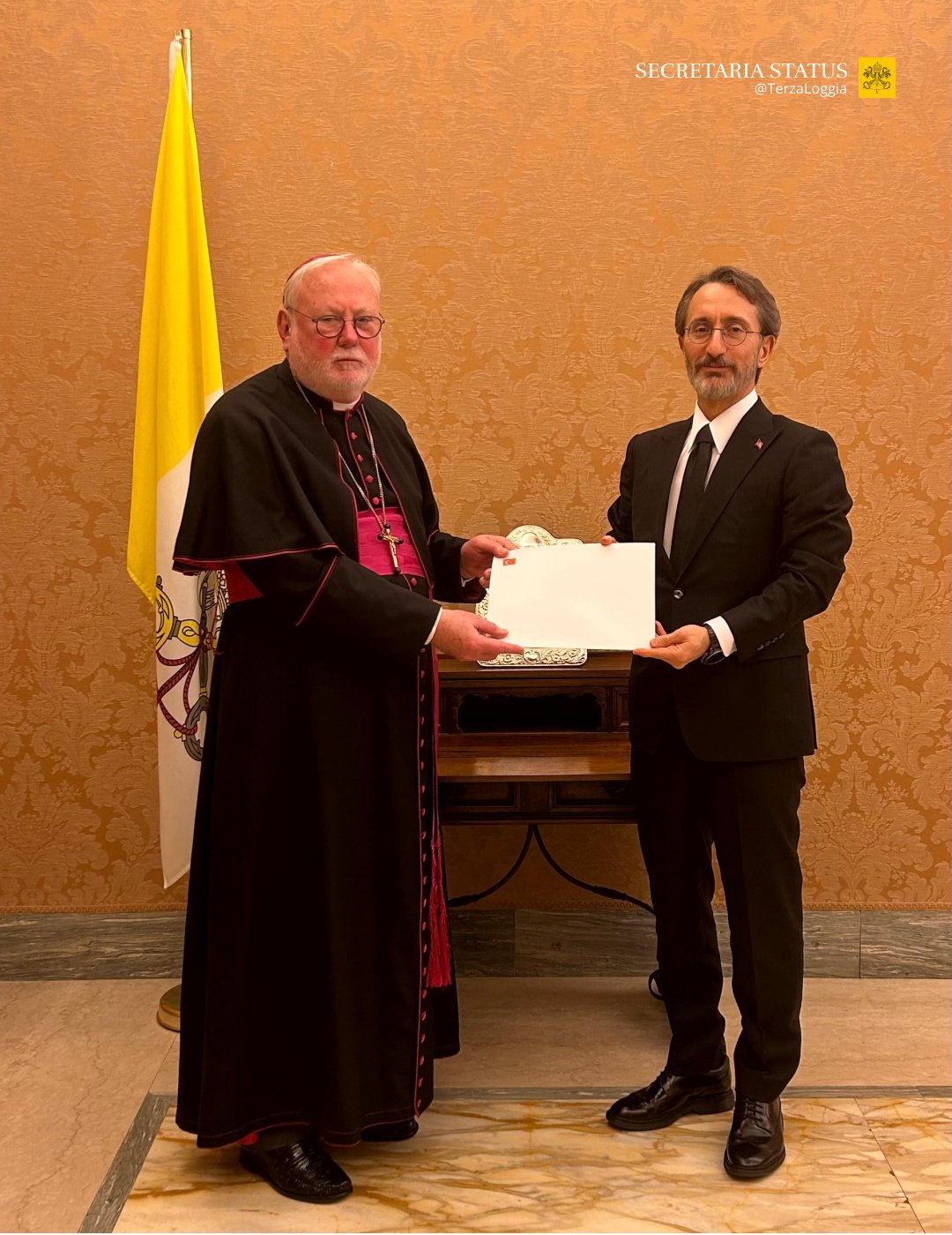 Mons. Gallagher, Türkiye Büyükelçisi Altun'u kabul etti