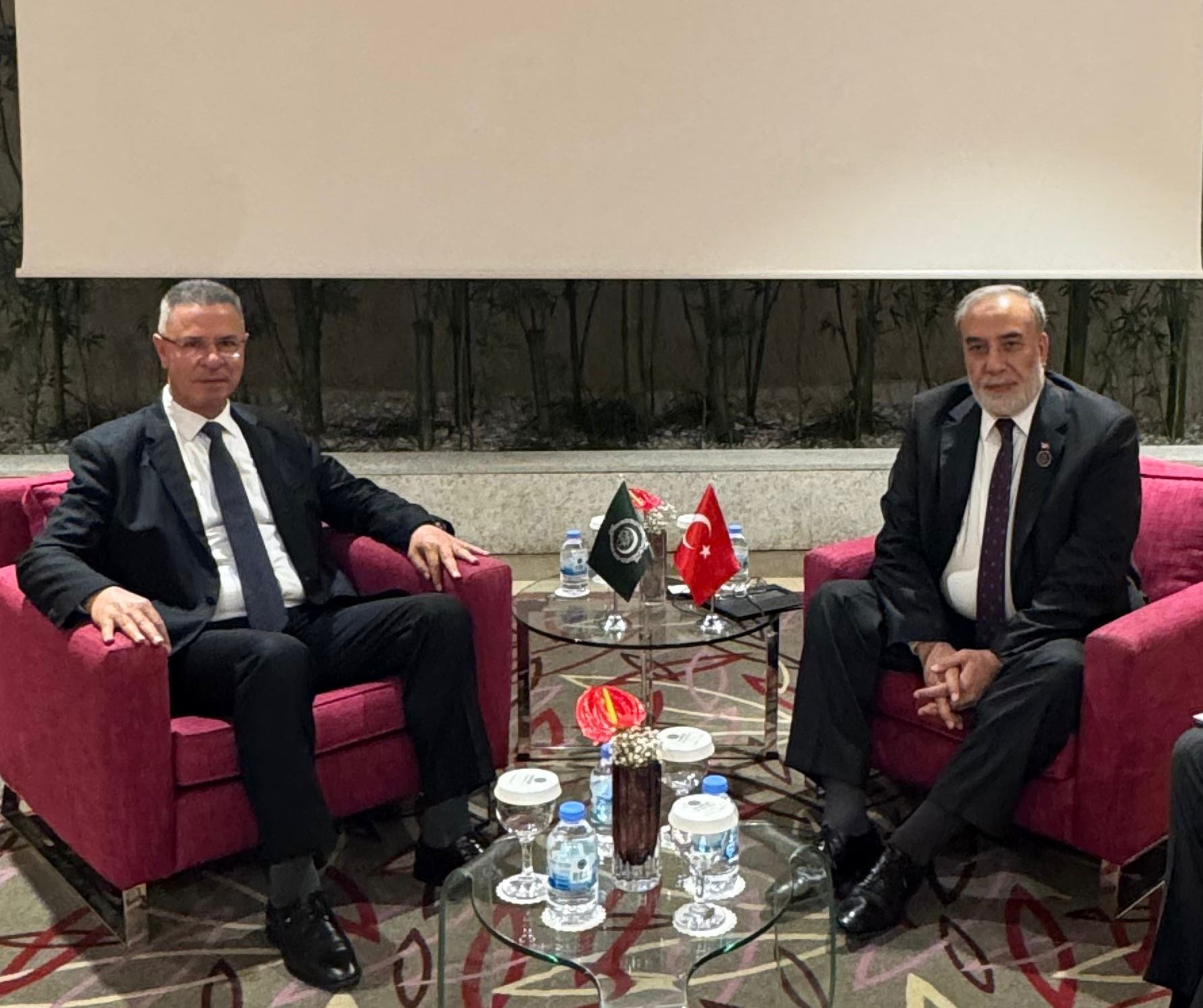 Musa Kulaklıkaya, ADF2026'da uluslararası temaslarda bulundu