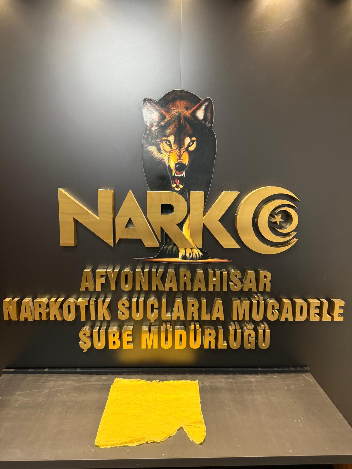 Peçeteye Emdirilmiş Uyuşturucu Ele Geçirildi