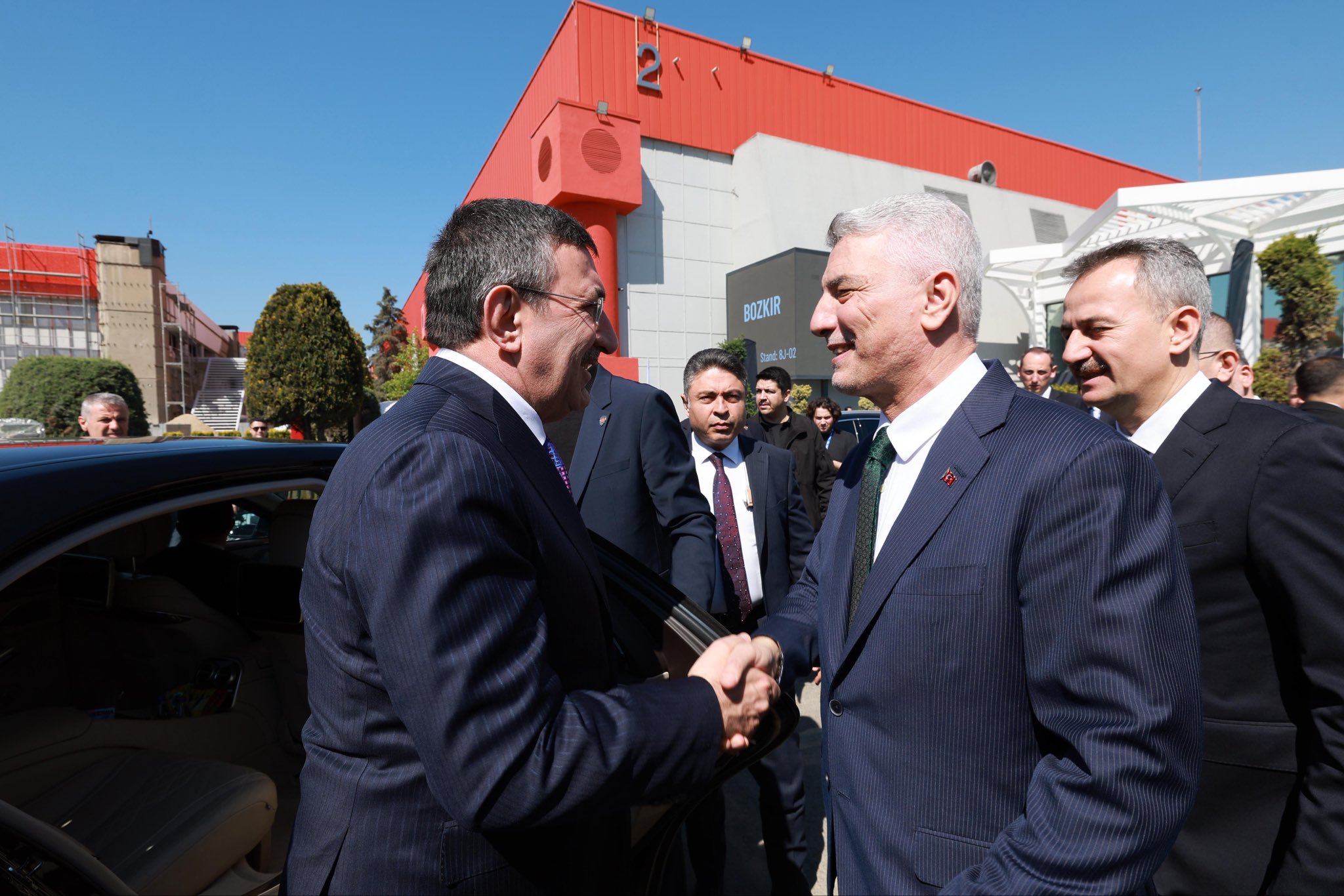 Savunma sanayi Türkiye'nin global gücünü artırıyor