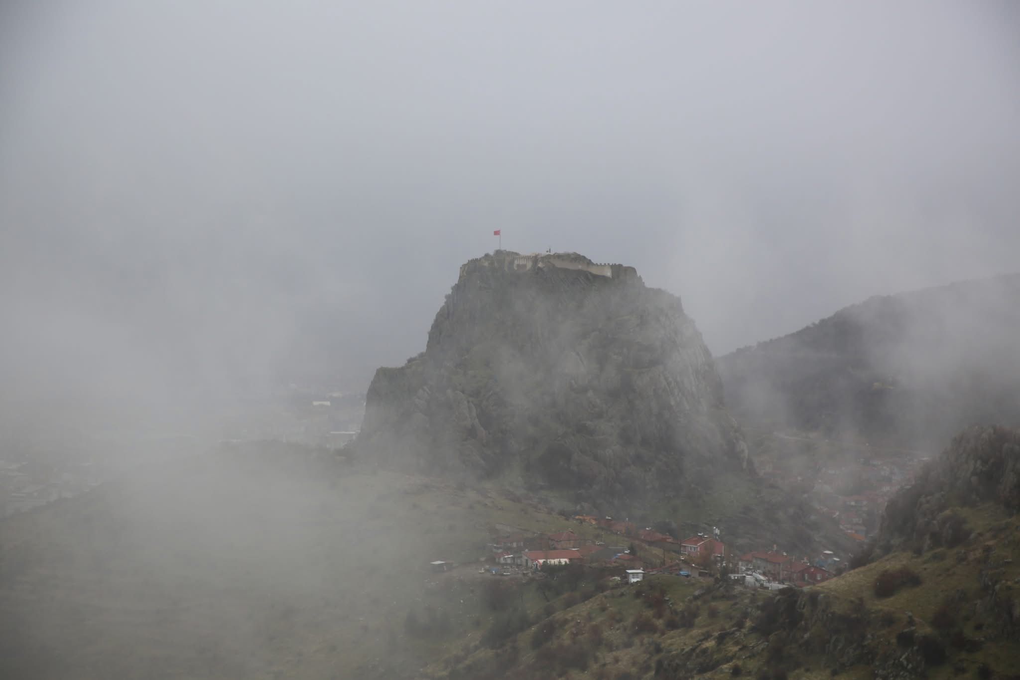Sislerde Kayıp Bir Masal