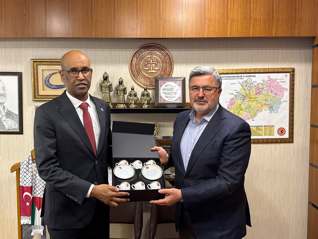 Somali Büyükelçisi Gazi Meclis'te Ağırlandı