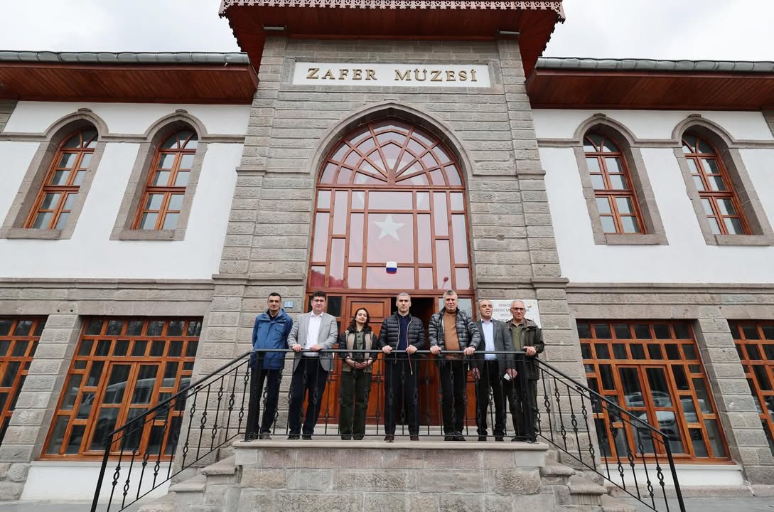 Valimiz Dr. Naci Aktaş, Zafer Müzesi'ni Ziyaret Etti