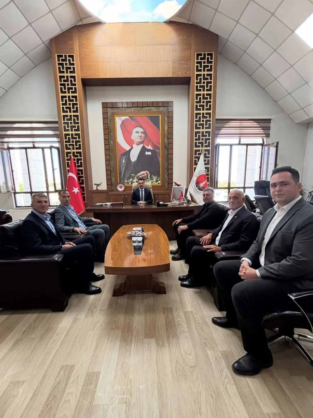 Afyonkarahisar Güney Belediyesi'nden Kaymakam Miroğlu'na Hayırlı Olsun Ziyareti