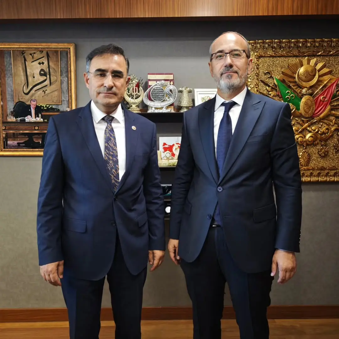 Afyonkarahisar İl Sağlık Müdürü Dr. Hakkı Öztürk, Milletvekili Hasan Arslan'ı Ziyaret Etti