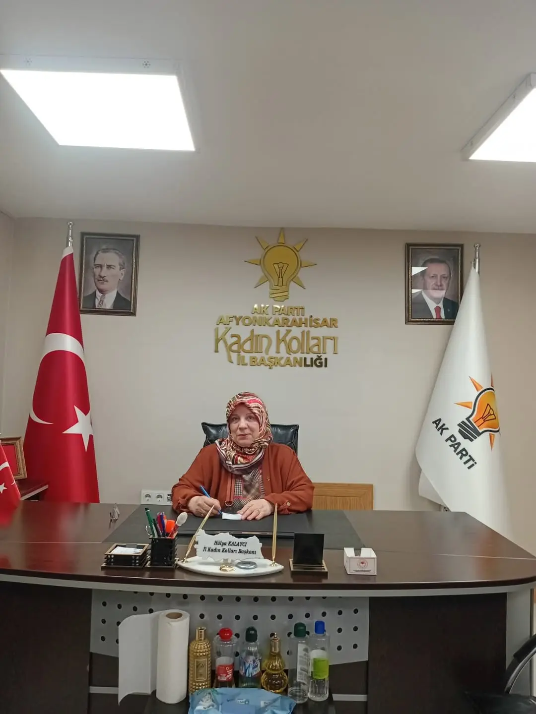AK Parti Afyonkarahisar İl Kadın Kolları'ndan Zeliha Yıldız'a Destek