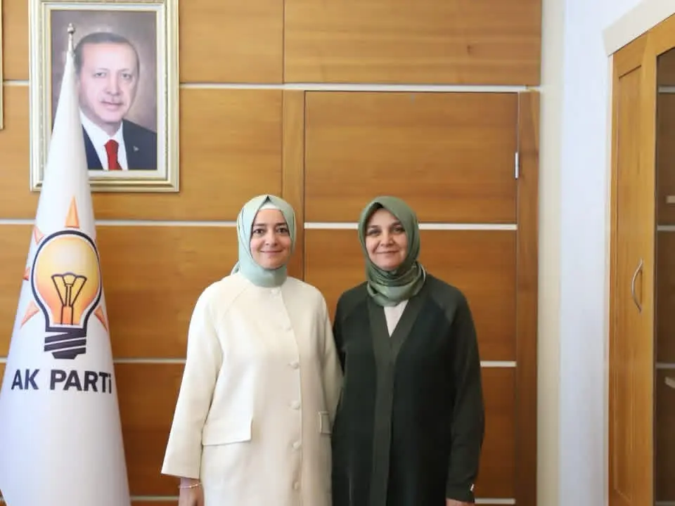 AK Parti Genel Başkan Yardımcısı ile İhsaniye Belediye Başkanı Buluştu