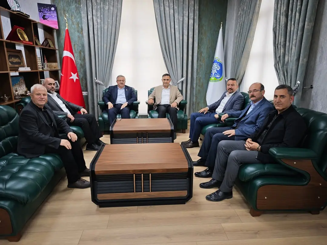 Ak Parti Milletvekili Hasan Arslan, Sandıklı Belediye Başkanı Adnan Öztaş'ı Ziyaret Etti