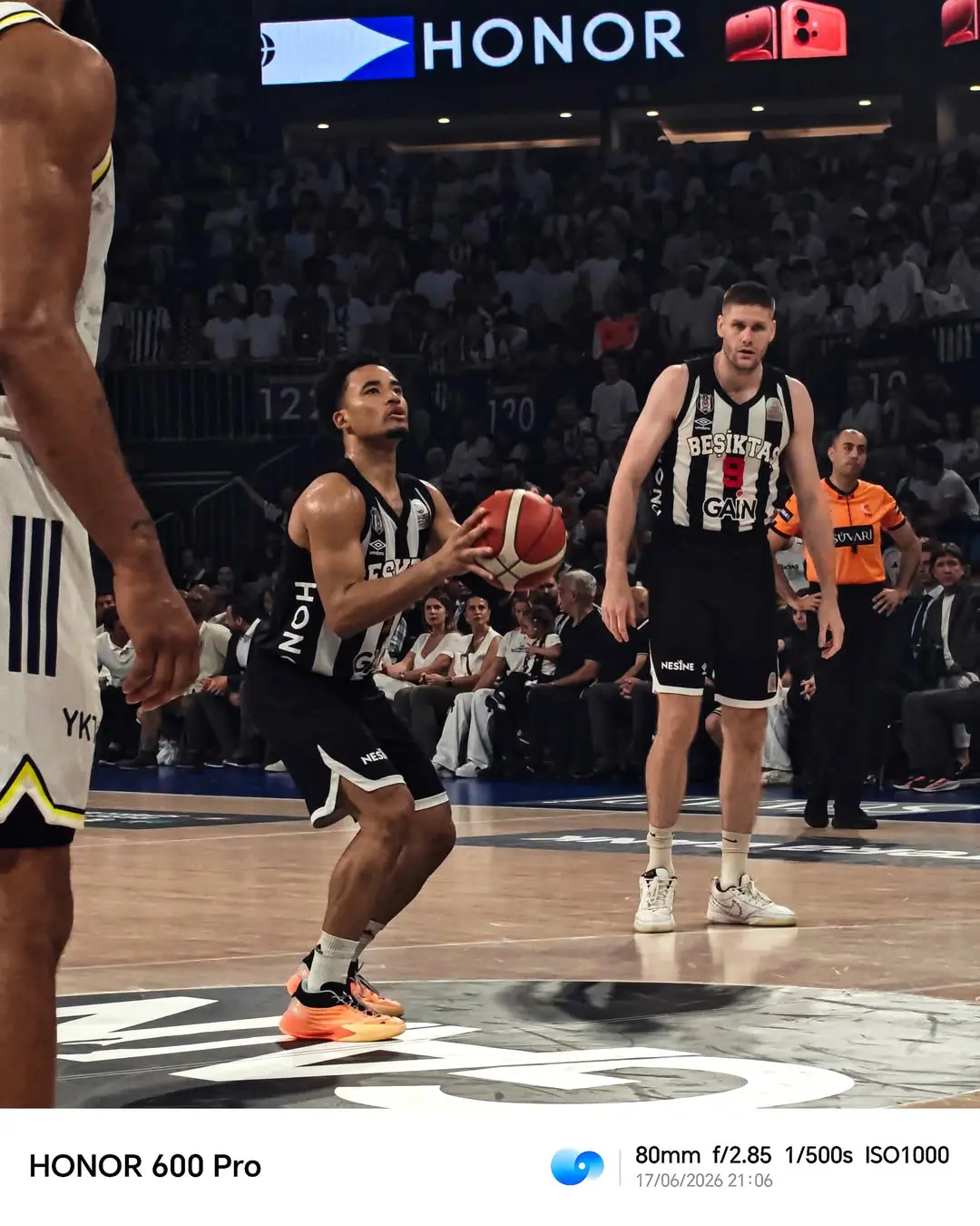 Beşiktaş'ın Şampiyonluk Yolculuğu Gururla Hatırlanacak