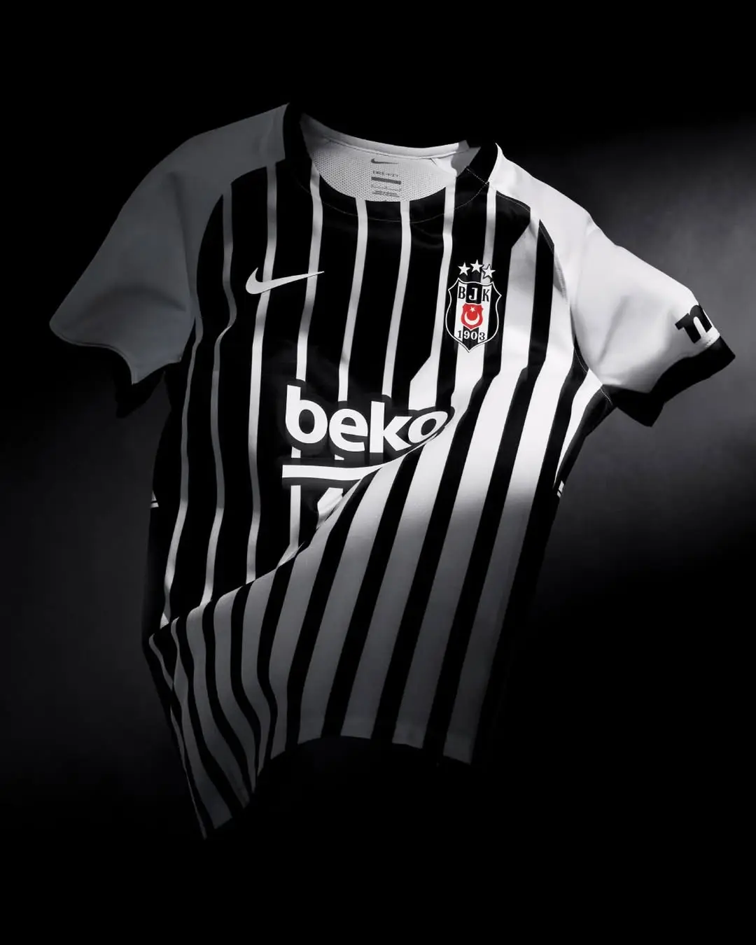 Beşiktaş Spor Kulübü'nün Yeni Ürünü: Diyagonal