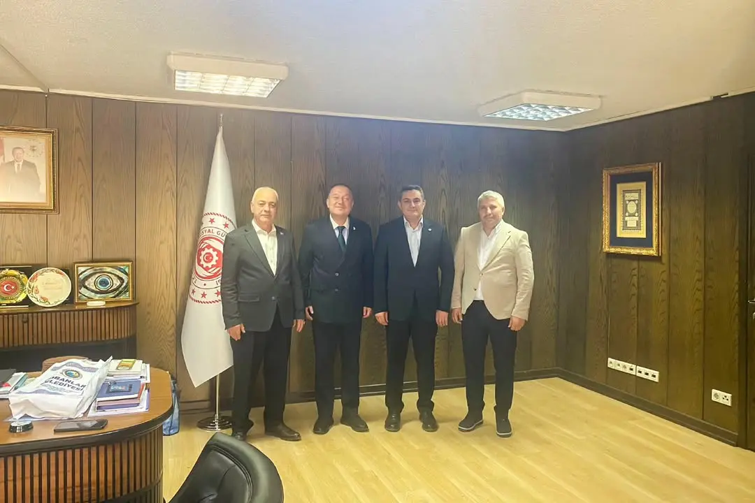 Çobanlar Belediye Başkanı Ali Altuntas Ziyaretlerini Paylaştı