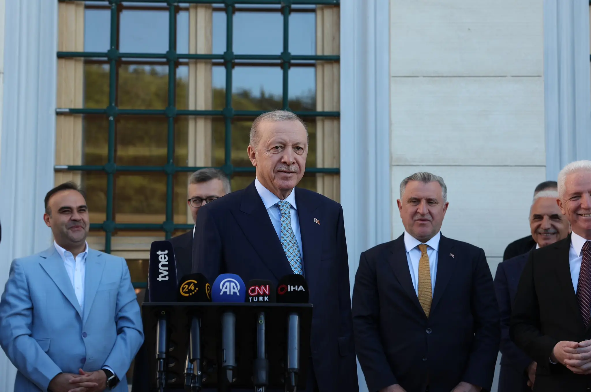 Cumhurbaşkanı Erdoğan, Bayram Namazını Kıldı