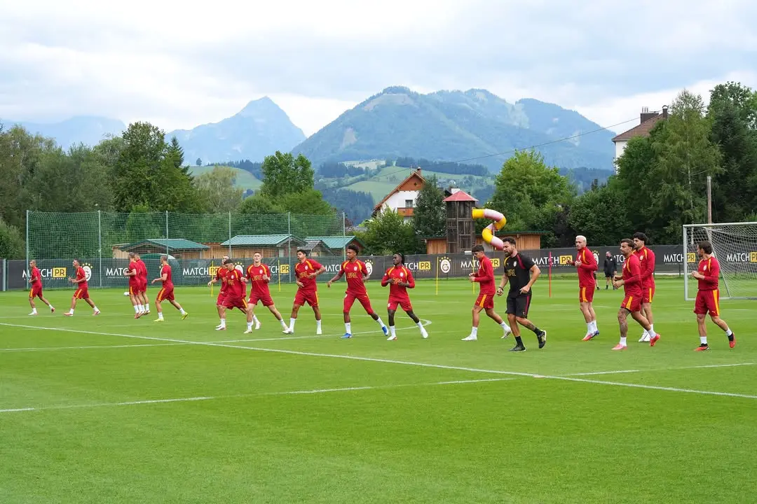 Galatasaray Ailesine Günaydın Mesajı
