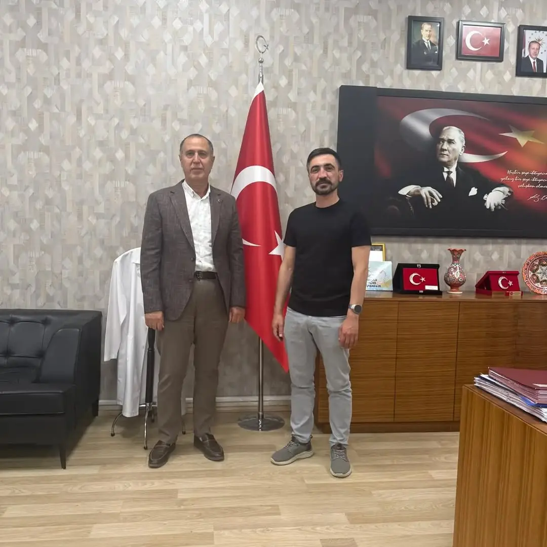 Gazlıgöl Belediye Başkanı Mustafa Güngör, Afyonkarahisar Devlet Hastanesi Başhekimi Dr. Osman Acar'ı Ziyaret Etti