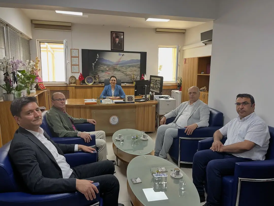 Tapu Müdürü Havvanur Cengiz'e Hayırlı Olsun Ziyareti