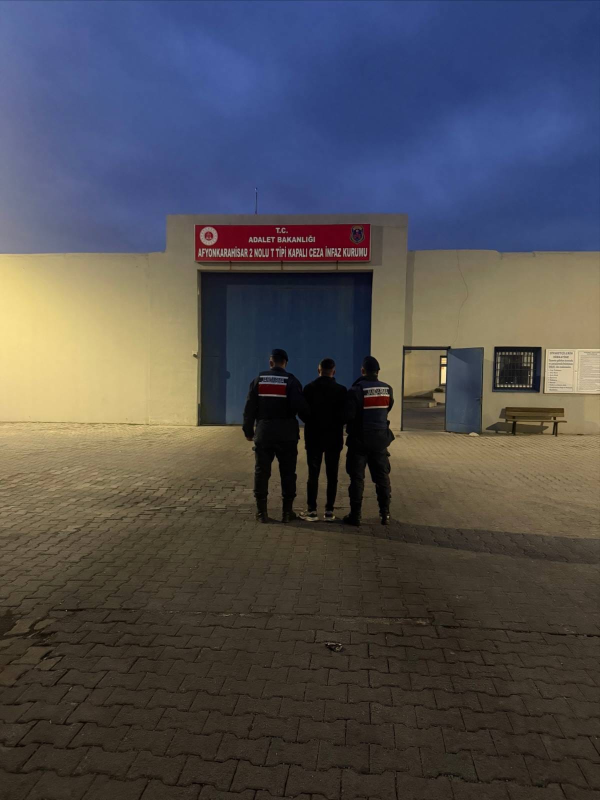 Sinanpaşa da  Uyuşturucu Operasyonu